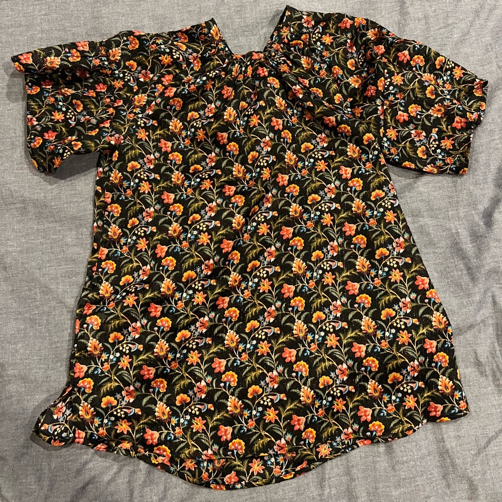Loft festive shirt. XXSP but fits like a small. Never worn.